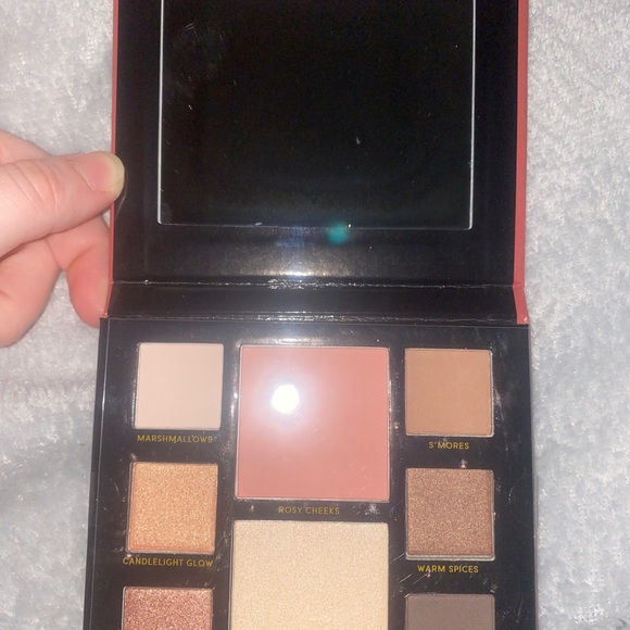 LAURA GELLER Family Celebration Eye & Cheek Palette 🎨 - Picture 2 of 5